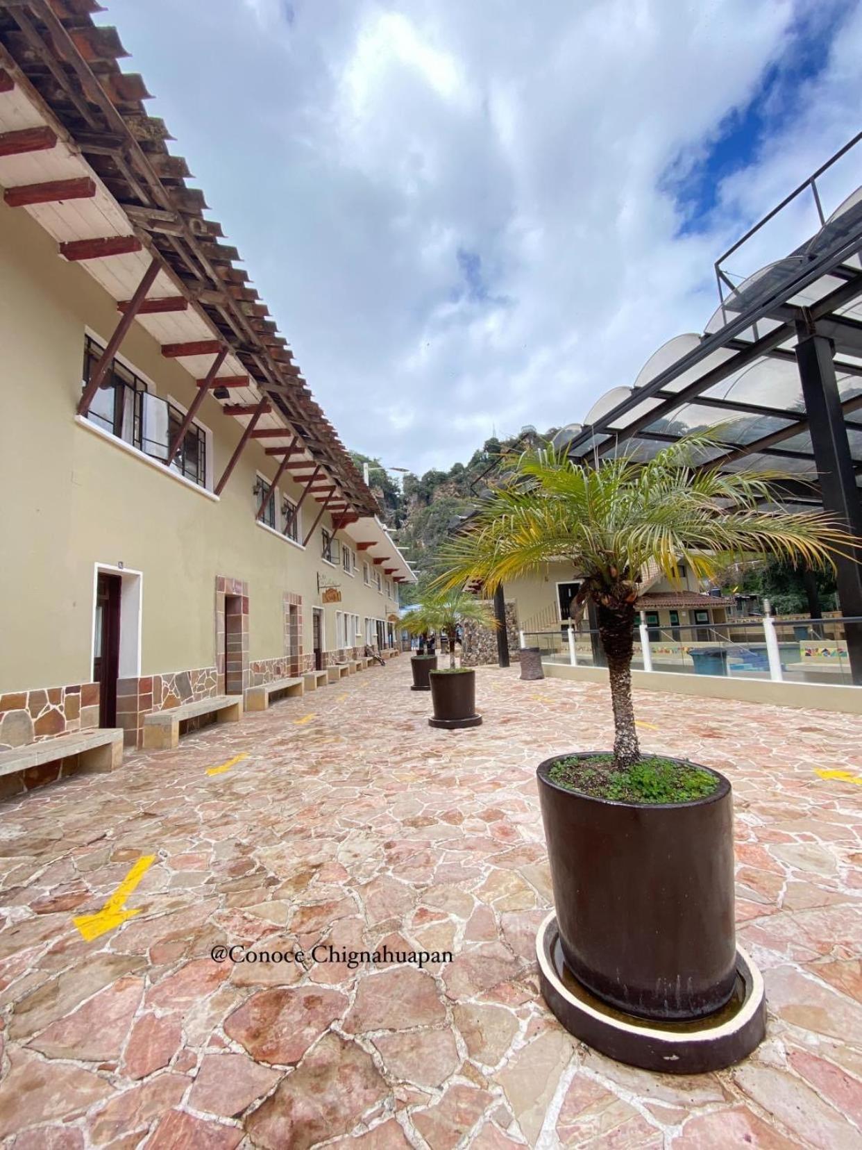 Hotel Y Aguas Termales De צ'יגנהופאן מראה חיצוני תמונה