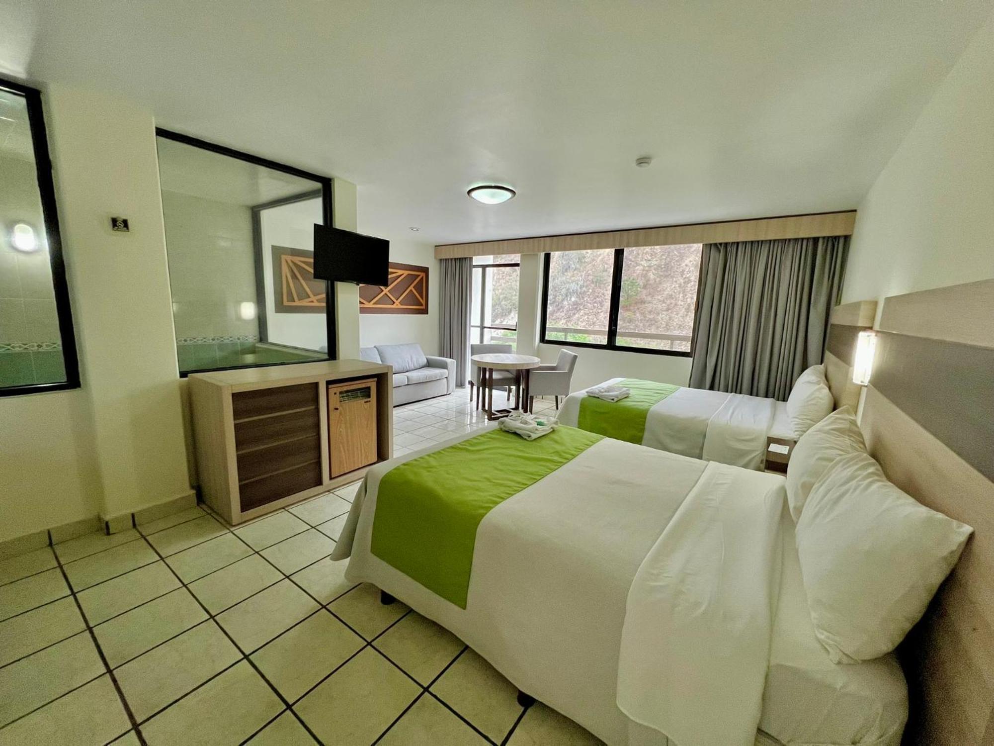 Hotel Y Aguas Termales De צ'יגנהופאן מראה חיצוני תמונה