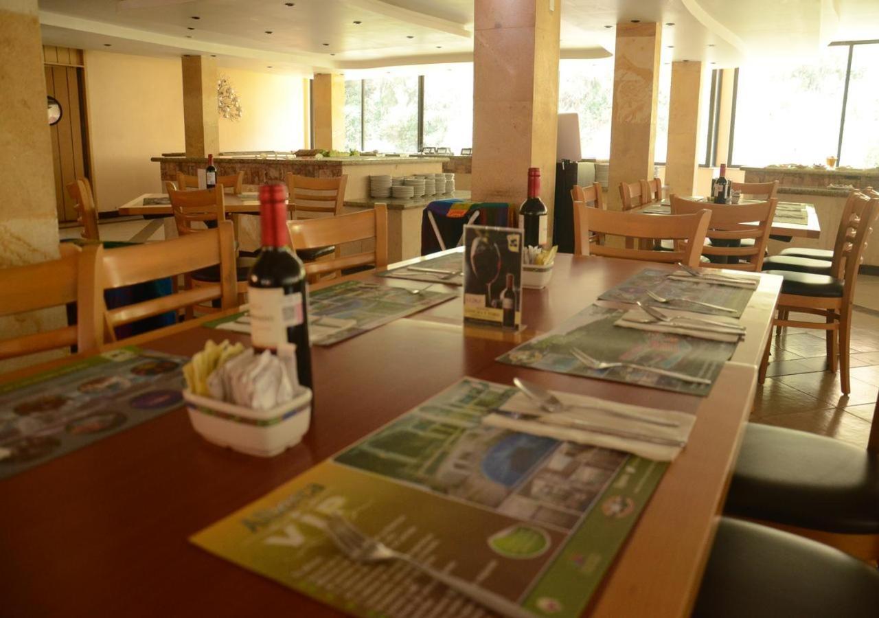 Hotel Y Aguas Termales De צ'יגנהופאן מראה חיצוני תמונה