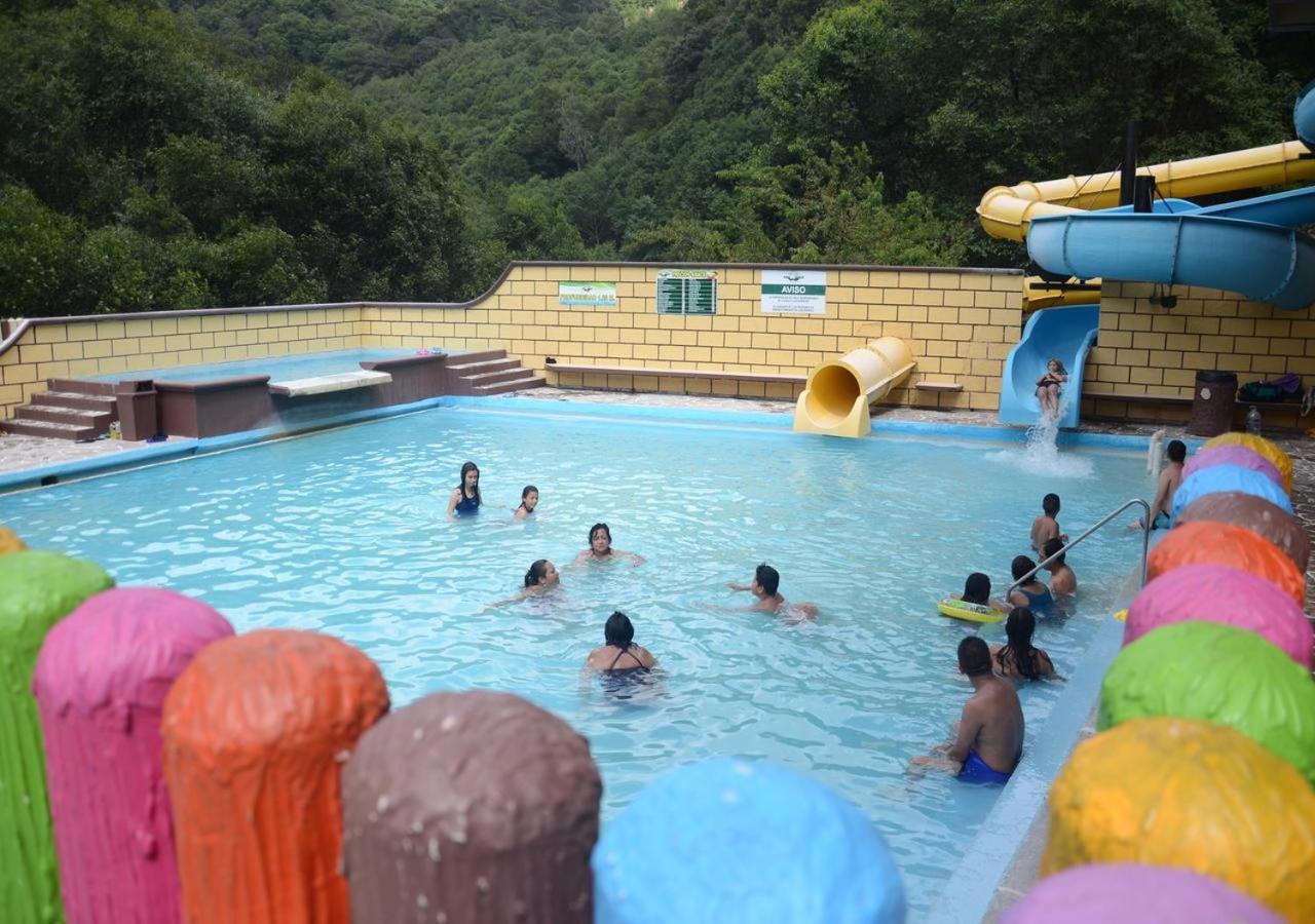 Hotel Y Aguas Termales De צ'יגנהופאן מראה חיצוני תמונה